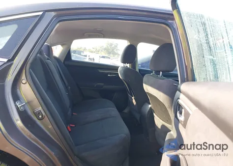 2014 Nissan Altima 2.5 S z USA, uszkodzony, nr VIN 1N4AL3AP3EN368682